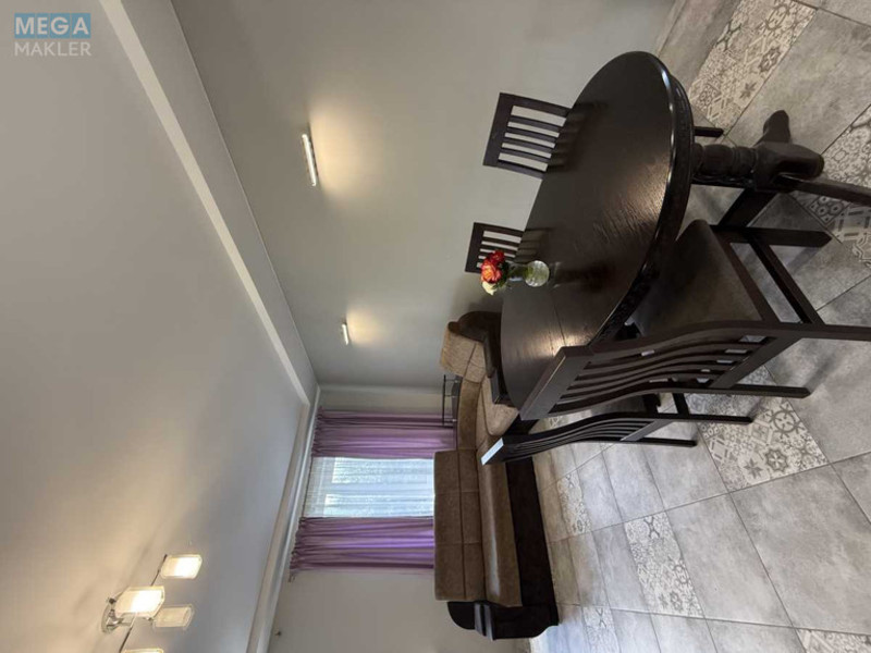 Продаж дома, 2 поверху, 232 кв.м, 3 кімнати, ділянка 10 соток, <a class="location-link" href="/putrovka/" title="Недвижимость Путрівка">Путрівка</a>, Вишнева, 8 (изображение 7)