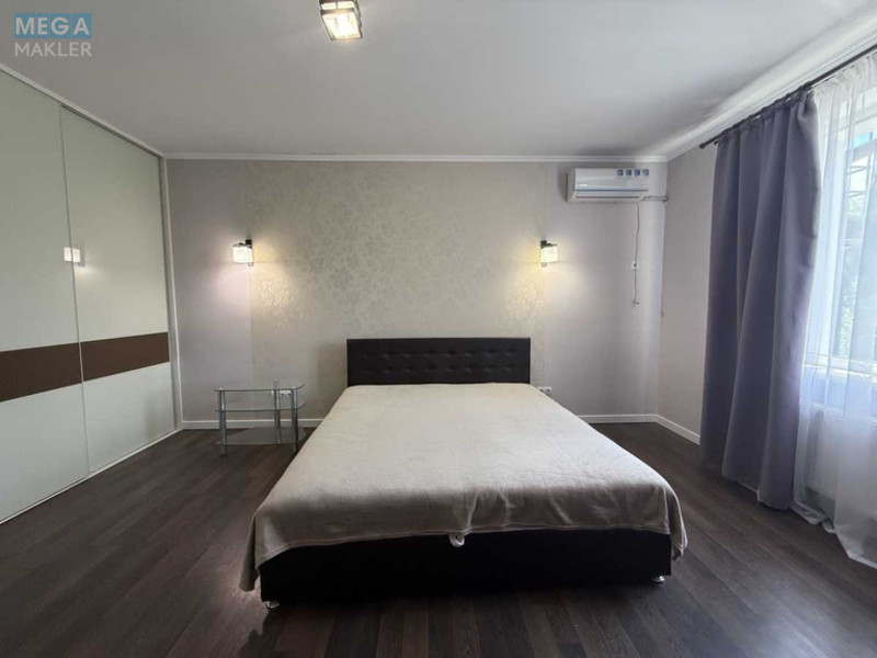 Продаж дома, 2 поверху, 232 кв.м, 3 кімнати, ділянка 10 соток, <a class="location-link" href="/putrovka/" title="Недвижимость Путрівка">Путрівка</a>, Вишнева, 8 (изображение 8)