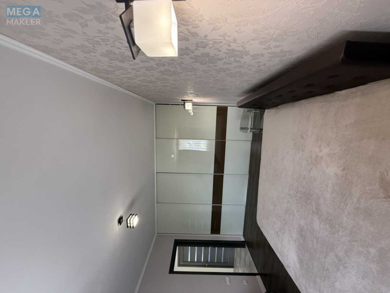 Продаж дома, 2 поверху, 232 кв.м, 3 кімнати, ділянка 10 соток, <a class="location-link" href="/putrovka/" title="Недвижимость Путрівка">Путрівка</a>, Вишнева, 8 (изображение 9)