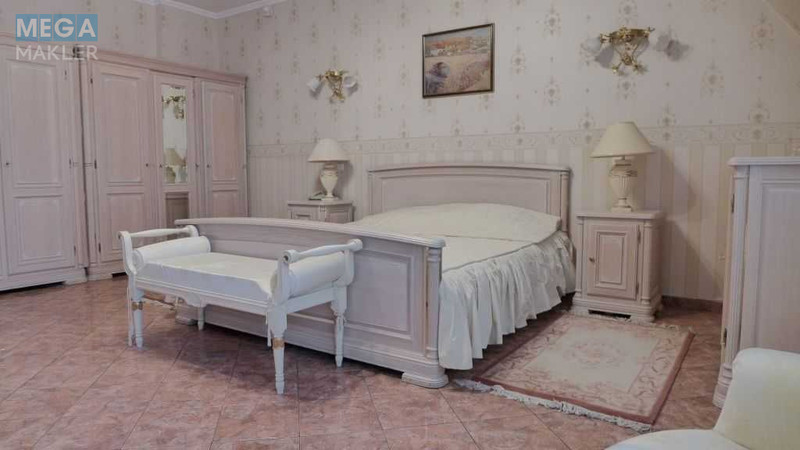 Продаж дома, 3 поверху, 523 кв.м, 5 кімнат, ділянка 7 соток, <a class="location-link" href="/kiev/" title="Недвижимость Київ">Київ</a>, <a class="location-link" href="/kiev/svyatoshinskij/" title="Недвижимость Святошинський район">Святошинський р-н</a>, Рубежівська вул., 74 (изображение 5)