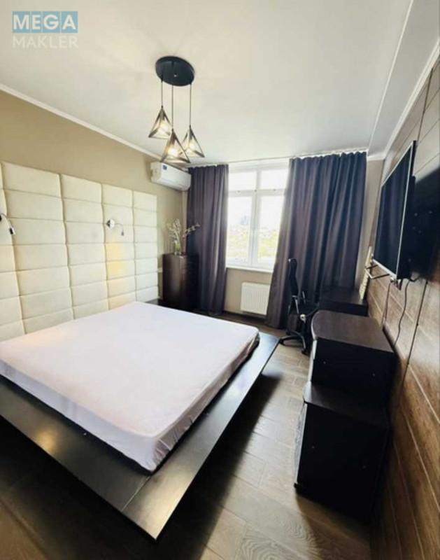 Продаж 2 кімнатної квартири (64/38/12), 9 пов. 24 пов. будинку, <a class="location-link" href="/kiev/" title="Недвижимость Київ">Київ</a>, <a class="location-link" href="/kiev/goloseevskij/" title="Недвижимость Голосіївський район">Голосіївський р-н</a>, Саперно-Слобідська вул., 24 (изображение 7)