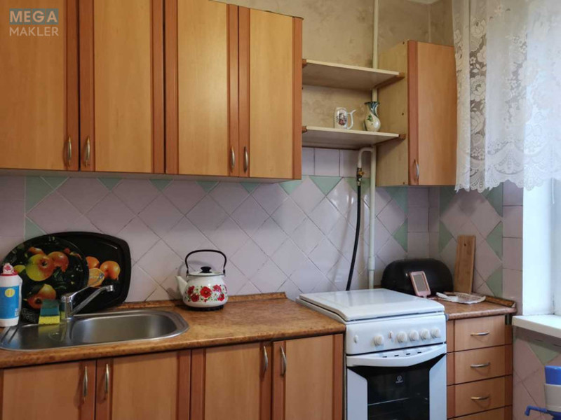 Оренда 2 кімнатної квартири, <a class="location-link" href="/kiev/" title="Недвижимость Київ">Київ</a>, <a class="location-link" href="/kiev/dneprovskij/" title="Недвижимость Дніпровський район">Дніпровський р-н</a>, Романа Шухевича просп., 10а (изображение 3)