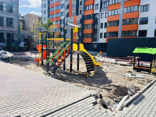 Новобудова, 25 поверхів, <a class="location-link" href="/kiev/" title="Недвижимость Київ">Київ</a>, <a class="location-link" href="/kiev/dneprovskij/" title="Недвижимость Дніпровський район">Дніпровський р-н</a>, Володимира Сосюри вул., 6 (изображение 10)