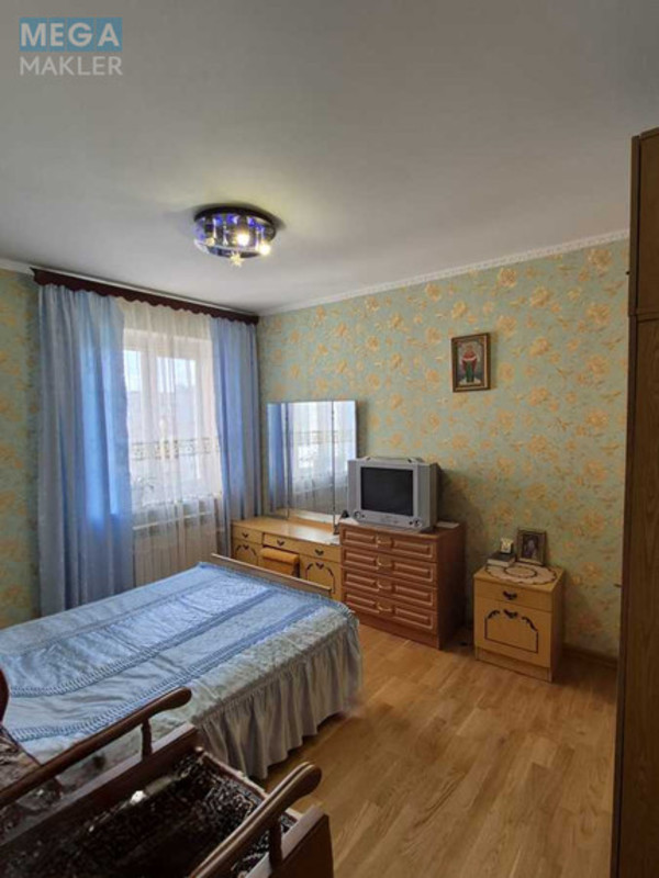 Продаж 4 кімнатної квартири (85/55/9), 8 пов. 9 пов. будинку, <a class="location-link" href="/chernigov/" title="Недвижимость Чернігів">Чернігів</a>, <a class="location-link" href="/chernigov/desnyanskij/" title="Недвижимость Деснянський район">Деснянський р-н</a>, Коваленко Володимира, 146 (изображение 5)