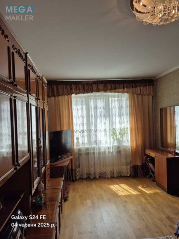 Продаж 4 кімнатної квартири (85/55/9), 8 пов. 9 пов. будинку, <a class="location-link" href="/chernigov/" title="Недвижимость Чернігів">Чернігів</a>, <a class="location-link" href="/chernigov/desnyanskij/" title="Недвижимость Деснянський район">Деснянський р-н</a>, Коваленко Володимира, 146 (изображение 8)
