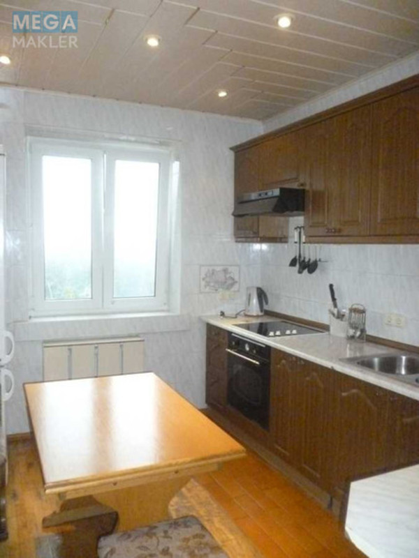 Оренда 3 кімнатної квартири, <a class="location-link" href="/kiev/" title="Недвижимость Київ">Київ</a>, <a class="location-link" href="/kiev/shevchenkovskij/" title="Недвижимость Шевченківський район">Шевченківський р-н</a>, Дегтяревская ул., 30в (изображение 3)