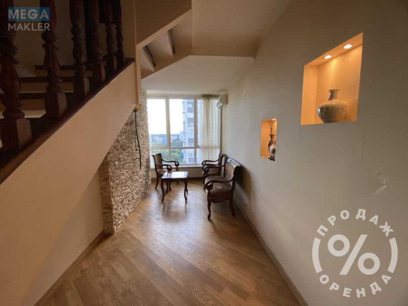 Продаж 3 кімнатної квартири (141/?/17), 20 пов. 21 пов. будинку, <a class="location-link" href="/kiev/" title="Недвижимость Київ">Київ</a>, <a class="location-link" href="/kiev/svyatoshinskij/" title="Недвижимость Святошинський район">Святошинський р-н</a>, Перемоги просп., 107 (изображение 7)