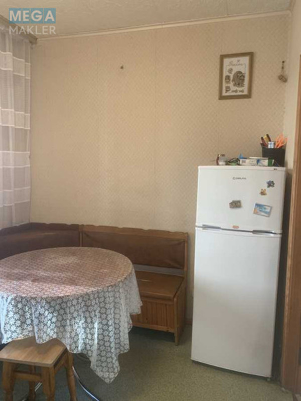 Продаж 2 кімнатної квартири (52/30/9), 4 пов. 16 пов. будинку, <a class="location-link" href="/kiev/" title="Недвижимость Київ">Київ</a>, <a class="location-link" href="/kiev/darnickij/" title="Недвижимость Дарницький район">Дарницький р-н</a>, Лариси Руденко вул., 9 (изображение 2)