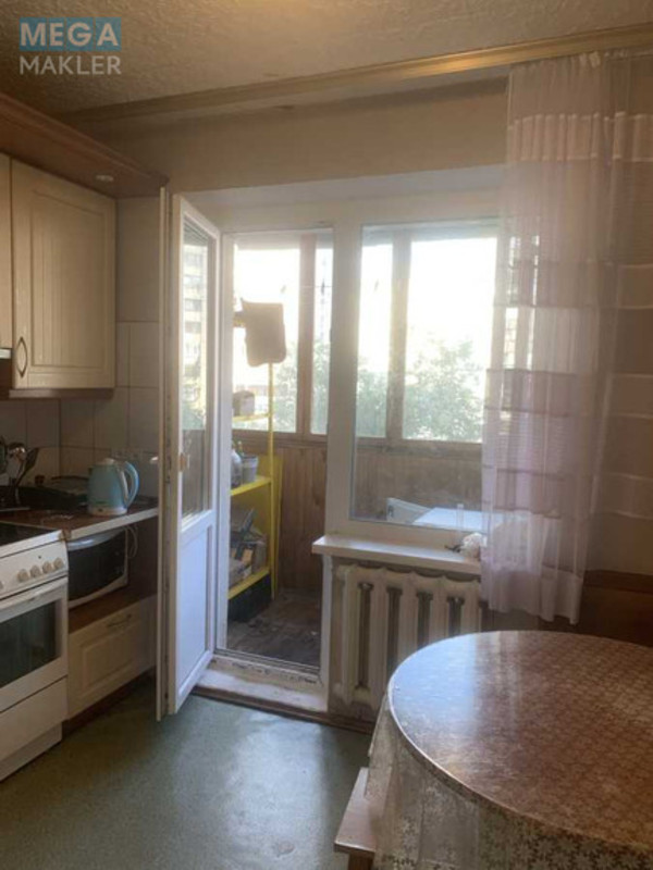 Продаж 2 кімнатної квартири (52/30/9), 4 пов. 16 пов. будинку, <a class="location-link" href="/kiev/" title="Недвижимость Київ">Київ</a>, <a class="location-link" href="/kiev/darnickij/" title="Недвижимость Дарницький район">Дарницький р-н</a>, Лариси Руденко вул., 9 (изображение 6)
