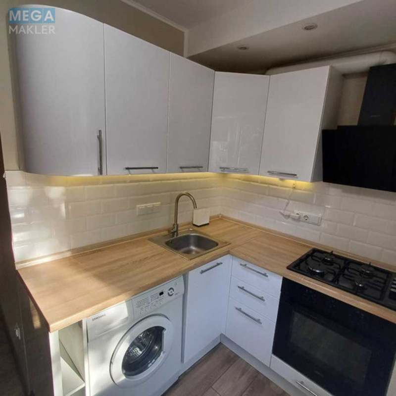 Продаж 2 кімнатної квартири (45/29/7,5), 4 пов. 5 пов. будинку, <a class="location-link" href="/kiev/" title="Недвижимость Київ">Київ</a>, <a class="location-link" href="/kiev/shevchenkovskij/" title="Недвижимость Шевченківський район">Шевченківський р-н</a>, Олени Теліги вул., 17а (изображение 2)
