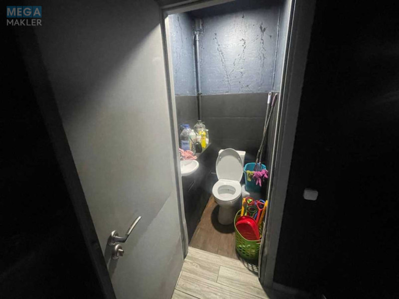 Продаж комерційної нерухомості, 131 кв.м, под офис, <a class="location-link" href="/kiev/" title="Недвижимость Київ">Київ</a>, <a class="location-link" href="/kiev/dneprovskij/" title="Недвижимость Дніпровський район">Дніпровський р-н</a>, Евгения Маланюка ул., 55 (изображение 6)