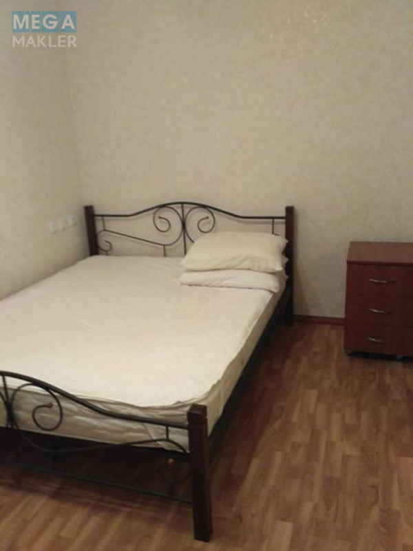Оренда 3 кімнатної квартири, <a class="location-link" href="/odessa/" title="Недвижимость Одеса">Одеса</a>, <a class="location-link" href="/odessa/primorskij/" title="Недвижимость Приморський район">Приморський р-н</a>, Итальянский бульвар, 11 (изображение 3)