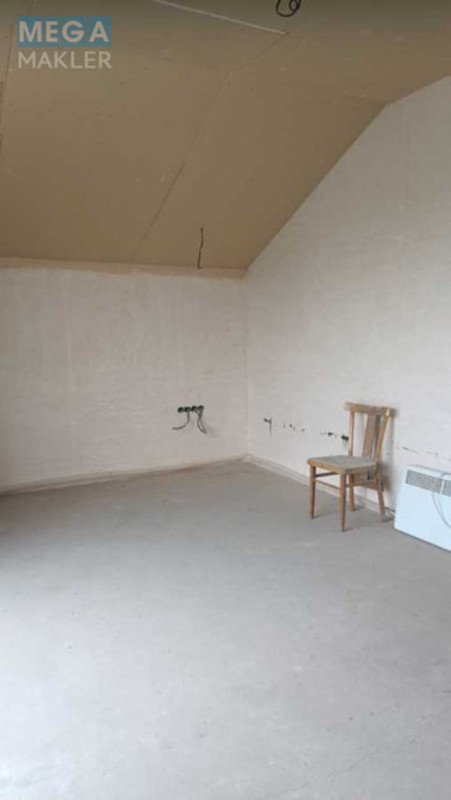 Продаж дома, 2 поверху, 129 кв.м, 3 кімнати, ділянка 3,30 сотки, <a class="location-link" href="/kiev/" title="Недвижимость Київ">Київ</a>, <a class="location-link" href="/kiev/svyatoshinskij/" title="Недвижимость Святошинський район">Святошинський р-н</a>, 23-а Садова вул. (изображение 8)