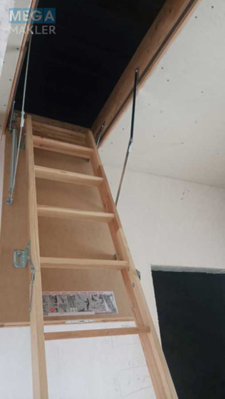 Продаж дома, 2 поверху, 129 кв.м, 3 кімнати, ділянка 3,30 сотки, <a class="location-link" href="/kiev/" title="Недвижимость Київ">Київ</a>, <a class="location-link" href="/kiev/svyatoshinskij/" title="Недвижимость Святошинський район">Святошинський р-н</a>, 23-а Садова вул. (изображение 12)