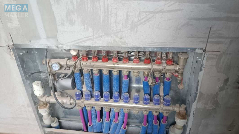 Продаж дома, 2 поверху, 129 кв.м, 3 кімнати, ділянка 3,30 сотки, <a class="location-link" href="/kiev/" title="Недвижимость Київ">Київ</a>, <a class="location-link" href="/kiev/svyatoshinskij/" title="Недвижимость Святошинський район">Святошинський р-н</a>, 23-а Садова вул. (изображение 15)