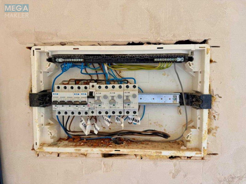 Продаж дома, 2 поверху, 129 кв.м, 3 кімнати, ділянка 3,30 сотки, <a class="location-link" href="/kiev/" title="Недвижимость Київ">Київ</a>, <a class="location-link" href="/kiev/svyatoshinskij/" title="Недвижимость Святошинський район">Святошинський р-н</a>, 23-а Садова вул. (изображение 16)
