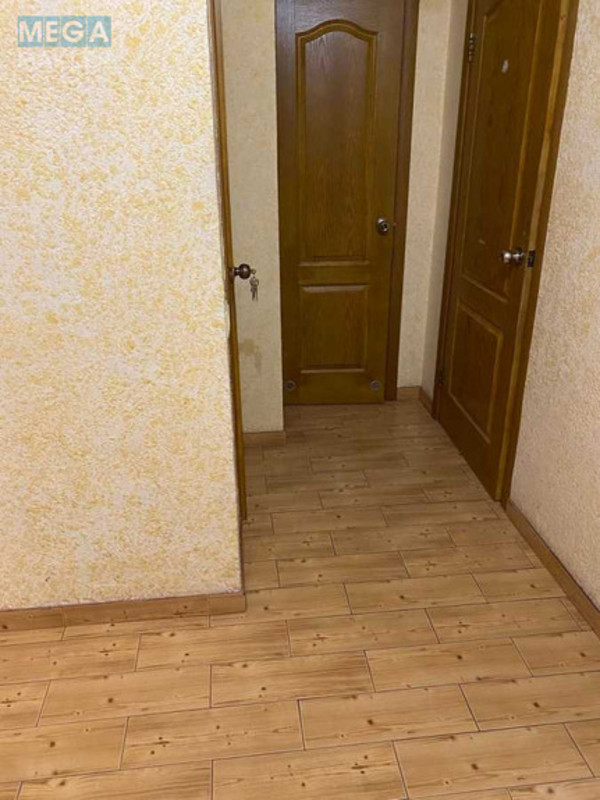 Оренда 2 кімнатної квартири, <a class="location-link" href="/kiev/" title="Недвижимость Київ">Київ</a>, <a class="location-link" href="/kiev/svyatoshinskij/" title="Недвижимость Святошинський район">Святошинський р-н</a>, Хмельницкая ул., 10 (изображение 7)