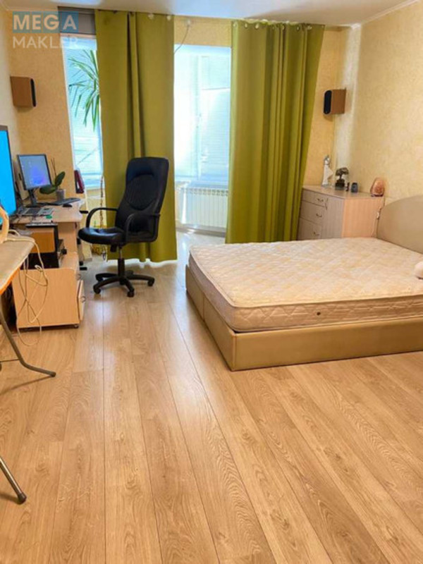 Оренда 2 кімнатної квартири, <a class="location-link" href="/kiev/" title="Недвижимость Київ">Київ</a>, <a class="location-link" href="/kiev/svyatoshinskij/" title="Недвижимость Святошинський район">Святошинський р-н</a>, Хмельницкая ул., 10 (изображение 10)