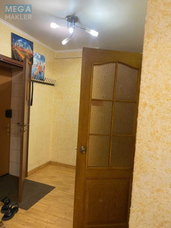 Оренда 2 кімнатної квартири, <a class="location-link" href="/kiev/" title="Недвижимость Київ">Київ</a>, <a class="location-link" href="/kiev/svyatoshinskij/" title="Недвижимость Святошинський район">Святошинський р-н</a>, Хмельницкая ул., 10 (изображение 11)