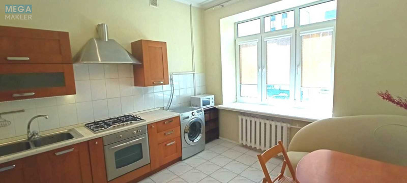 Продаж 2 кімнатної квартири (51/28/14), 3 пов. 4 пов. будинку, <a class="location-link" href="/kiev/" title="Недвижимость Київ">Київ</a>, <a class="location-link" href="/kiev/shevchenkovskij/" title="Недвижимость Шевченківський район">Шевченківський р-н</a>, Тургенєвська вул., 35а (изображение 10)