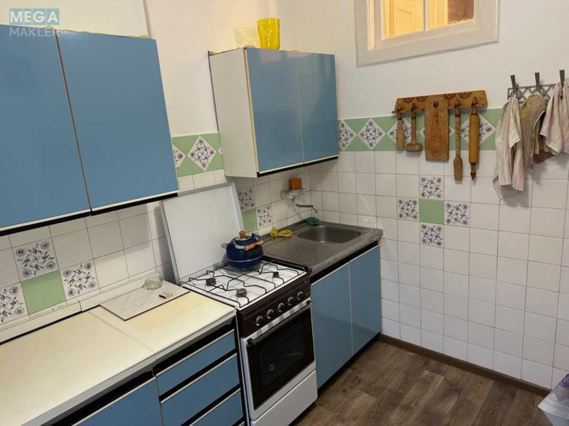 Продаж 2 кімнатної квартири (54/33/7), 2 пов. 5 пов. будинку, <a class="location-link" href="/kiev/" title="Недвижимость Київ">Київ</a>, <a class="location-link" href="/kiev/pecherskij/" title="Недвижимость Печерський район">Печерський р-н</a>, Глазунова вул., 3 (изображение 8)