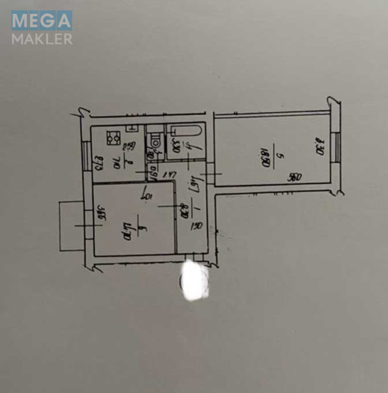 Продаж 2 кімнатної квартири (54/33/7), 2 пов. 5 пов. будинку, <a class="location-link" href="/kiev/" title="Недвижимость Київ">Київ</a>, <a class="location-link" href="/kiev/pecherskij/" title="Недвижимость Печерський район">Печерський р-н</a>, Глазунова вул., 3 (изображение 17)