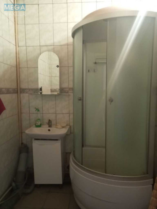 Продаж дома, 2 поверху, 300 кв.м, 6 кімнат, ділянка 7 соток, <a class="location-link" href="/kalinovka-pgt/" title="Недвижимость Калинівка">Калинівка</a>, Железнодоржная, 38 (изображение 8)
