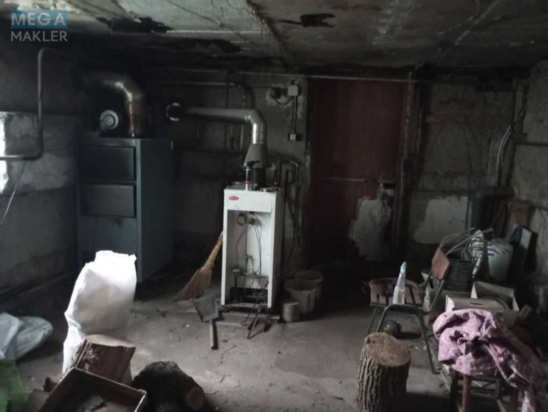 Продаж дома, 2 поверху, 300 кв.м, 6 кімнат, ділянка 7 соток, <a class="location-link" href="/kalinovka-pgt/" title="Недвижимость Калинівка">Калинівка</a>, Железнодоржная, 38 (изображение 9)