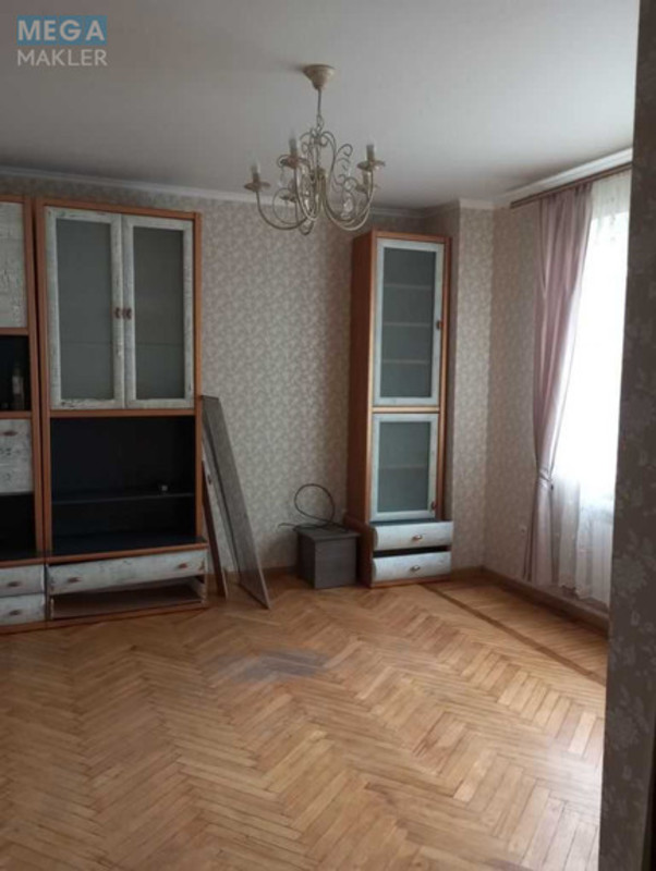Продаж дома, 2 поверху, 300 кв.м, 6 кімнат, ділянка 7 соток, <a class="location-link" href="/kalinovka-pgt/" title="Недвижимость Калинівка">Калинівка</a>, Железнодоржная, 38 (изображение 14)