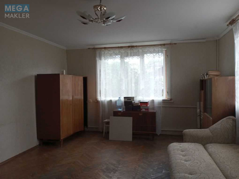 Продаж дома, 2 поверху, 300 кв.м, 6 кімнат, ділянка 7 соток, <a class="location-link" href="/kalinovka-pgt/" title="Недвижимость Калинівка">Калинівка</a>, Железнодоржная, 38 (изображение 18)
