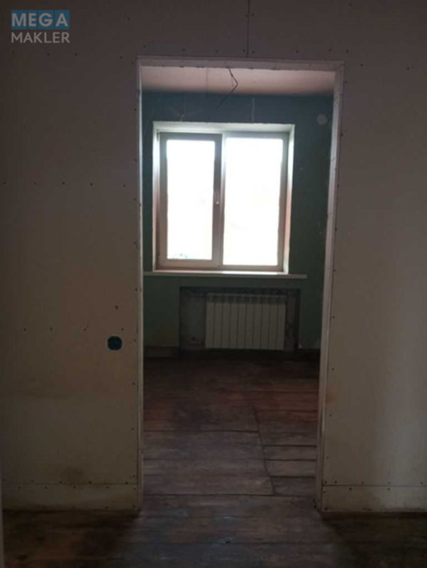 Продаж дома, 2 поверху, 300 кв.м, 6 кімнат, ділянка 7 соток, <a class="location-link" href="/kalinovka-pgt/" title="Недвижимость Калинівка">Калинівка</a>, Железнодоржная, 38 (изображение 23)