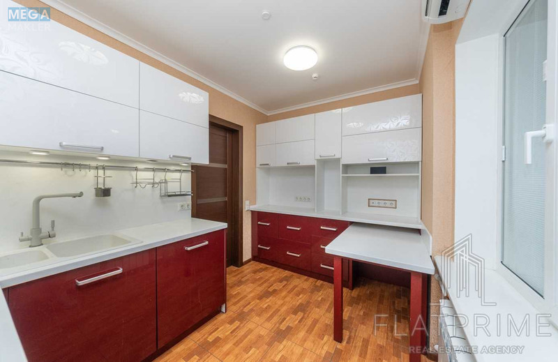 Продаж 4 кімнатної квартири (96/56/9), 7 пов. 16 пов. будинку, <a class="location-link" href="/kiev/" title="Недвижимость Київ">Київ</a>, <a class="location-link" href="/kiev/svyatoshinskij/" title="Недвижимость Святошинський район">Святошинський р-н</a>, Академіка Палладіна просп., 13 (изображение 12)