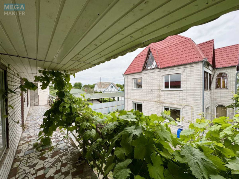 Продаж дома, 2 поверху, 160 кв.м, 6 кімнат, ділянка 17 соток, <a class="location-link" href="/grebenki/" title="Недвижимость Гребінки">Гребінки</a>, 8 Березня, 7 (изображение 9)