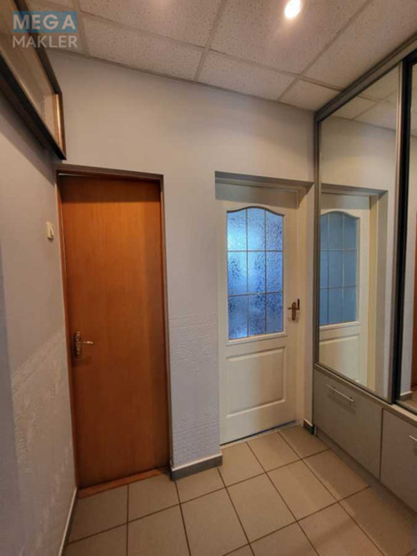 Продаж 1 кімнатної квартири (45/13/5), 4 пов. 5 пов. будинку, <a class="location-link" href="/kiev/" title="Недвижимость Київ">Київ</a>, <a class="location-link" href="/kiev/solomenskij/" title="Недвижимость Солом'янський район">Солом'янський р-н</a>, Єреванська вул., 31/1 (изображение 17)