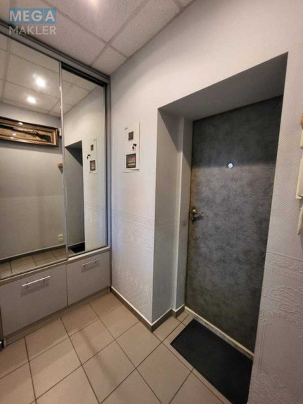 Продаж 1 кімнатної квартири (45/13/5), 4 пов. 5 пов. будинку, <a class="location-link" href="/kiev/" title="Недвижимость Київ">Київ</a>, <a class="location-link" href="/kiev/solomenskij/" title="Недвижимость Солом'янський район">Солом'янський р-н</a>, Єреванська вул., 31/1 (изображение 18)