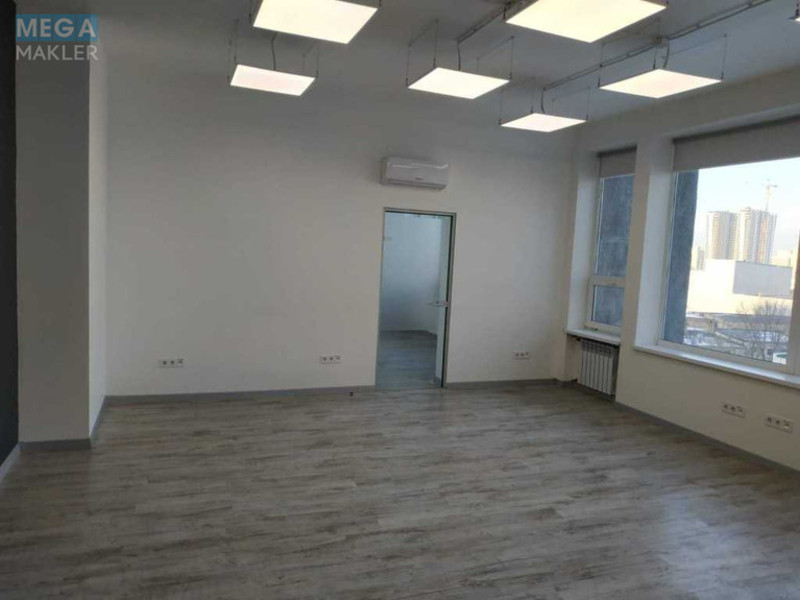 Оренда комерційної нерухомості, 53 кв.м, под офис, <a class="location-link" href="/kiev/" title="Недвижимость Київ">Київ</a>, <a class="location-link" href="/kiev/dneprovskij/" title="Недвижимость Дніпровський район">Дніпровський р-н</a>, Евгения Сверстюка ул., 11б (изображение 2)