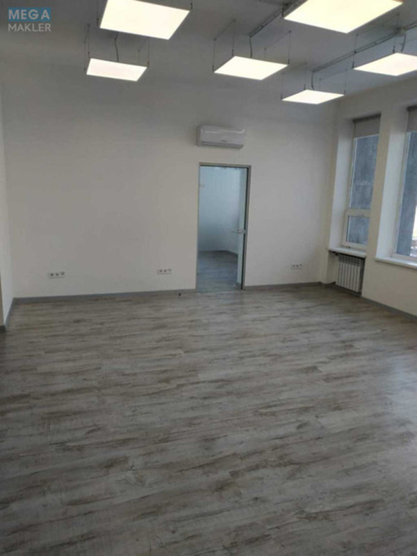 Оренда комерційної нерухомості, 53 кв.м, под офис, <a class="location-link" href="/kiev/" title="Недвижимость Київ">Київ</a>, <a class="location-link" href="/kiev/dneprovskij/" title="Недвижимость Дніпровський район">Дніпровський р-н</a>, Евгения Сверстюка ул., 11б (изображение 7)