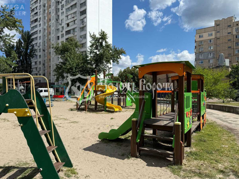 Продаж 2 кімнатної квартири (52/31/8), 9 пов. 10 пов. будинку, <a class="location-link" href="/kiev/" title="Недвижимость Київ">Київ</a>, <a class="location-link" href="/kiev/darnickij/" title="Недвижимость Дарницький район">Дарницький р-н</a>, Миколи Бажана просп., 7б (изображение 23)