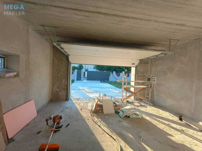 Продаж дома, 2 поверху, 267 кв.м, 5 кімнат, ділянка 10,20 соток, <a class="location-link" href="/pogreby-selo-kv-brovarskij-rajon/" title="Недвижимость Погреби">Погреби</a>, Ратушного, 6 (изображение 11)