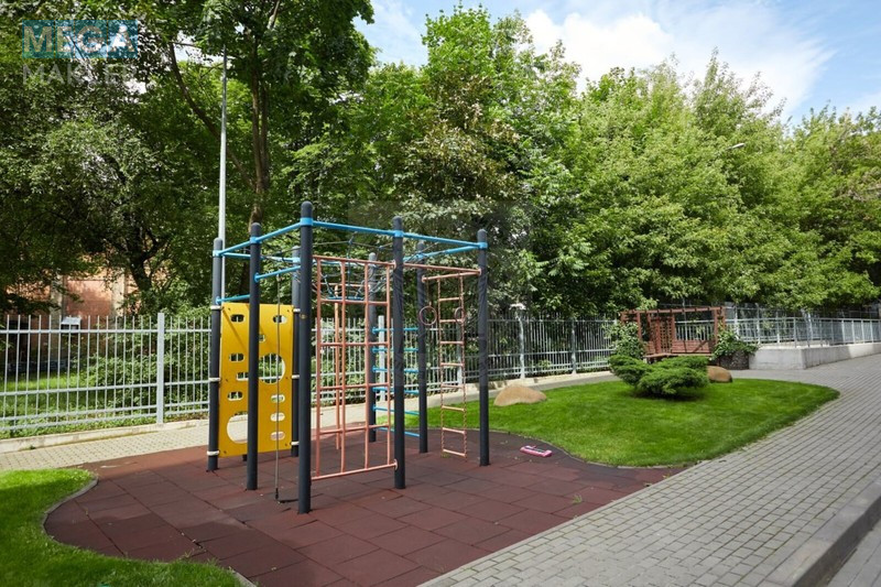 Продаж 5 кімнатної квартири (320/127/28), 8 пов. 9 пов. будинку, <a class="location-link" href="/kiev/" title="Недвижимость Київ">Київ</a>, <a class="location-link" href="/kiev/shevchenkovskij/" title="Недвижимость Шевченківський район">Шевченківський р-н</a>, Берестейський 42 ( <img src="https://megamakler.com.ua/metro/ff0000.gif" alt="" class="metro" /> м. Шулявская, 7 ) (изображение 16)