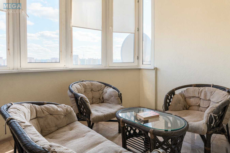 Продаж 3 кімнатної квартири (120/59/14), 10 пов. 17 пов. будинку, <a class="location-link" href="/kiev/" title="Недвижимость Київ">Київ</a>, <a class="location-link" href="/kiev/obolonskij/" title="Недвижимость Оболонський район">Оболонський р-н</a>, Маршала Тимошенко ул., 21 (изображение 5)