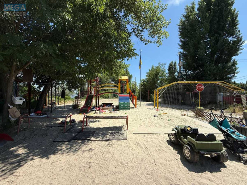 Продаж дома, 2 поверху, 80 кв.м, 3 кімнати, ділянка 5,85 соток, <a class="location-link" href="/kiev/" title="Недвижимость Київ">Київ</a>, <a class="location-link" href="/kiev/goloseevskij/" title="Недвижимость Голосіївський район">Голосіївський р-н</a>, 1-ая Островная ул., 117 (изображение 15)