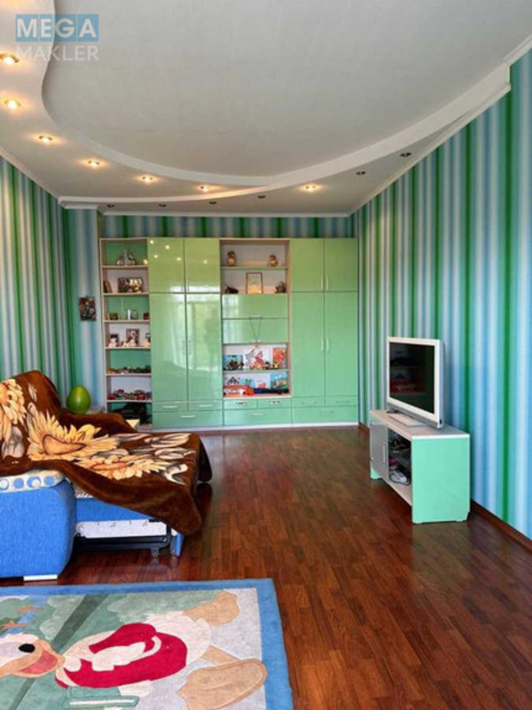 Продаж дома, 2 поверху, 340 кв.м, 5 кімнат, ділянка 9 соток, <a class="location-link" href="/dnepropetrovsk/" title="Недвижимость Дніпра">Дніпро</a>, Пластовская (изображение 5)