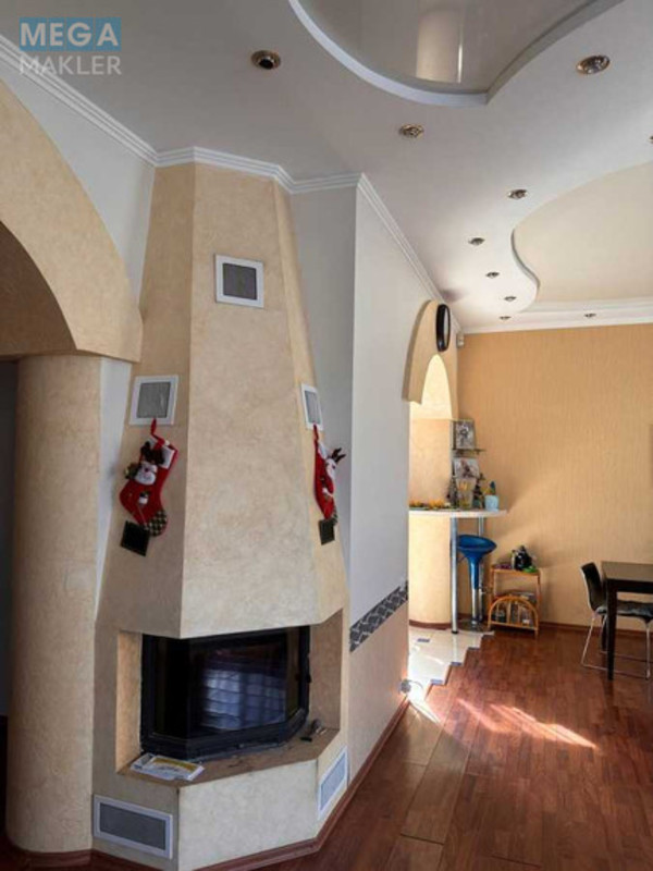 Продаж дома, 2 поверху, 340 кв.м, 5 кімнат, ділянка 9 соток, <a class="location-link" href="/dnepropetrovsk/" title="Недвижимость Дніпра">Дніпро</a>, Пластовская (изображение 16)