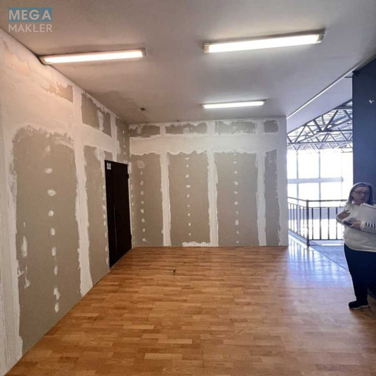 Оренда окремої будівлі/побудови, 1&nbsp;000&nbsp;кв.м, <a class="location-link" href="/kiev/" title="Недвижимость Київ">Київ</a>, <a class="location-link" href="/kiev/obolonskij/" title="Недвижимость Оболонський район">Оболонський р-н</a>, Московський просп., 8 (изображение 8)