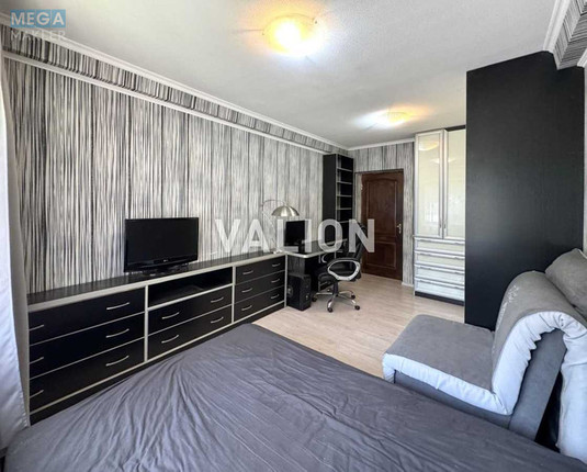 Продаж 3 кімнатної квартири (64,5/44/6,9), 3 пов. 9 пов. будинку, <a class="location-link" href="/kiev/" title="Недвижимость Київ">Київ</a>, <a class="location-link" href="/kiev/solomenskij/" title="Недвижимость Солом'янський район">Солом'янський р-н</a>, Курська вул., 11 (изображение 7)