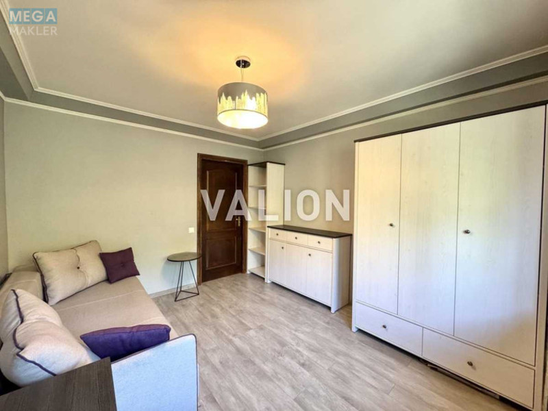 Продаж 3 кімнатної квартири (64,5/44/6,9), 3 пов. 9 пов. будинку, <a class="location-link" href="/kiev/" title="Недвижимость Київ">Київ</a>, <a class="location-link" href="/kiev/solomenskij/" title="Недвижимость Солом'янський район">Солом'янський р-н</a>, Курська вул., 11 (изображение 8)