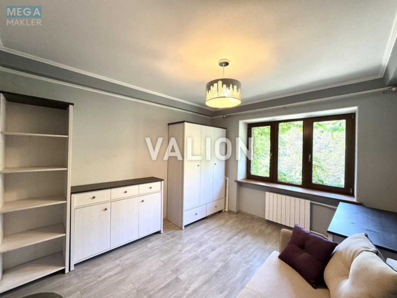 Продаж 3 кімнатної квартири (64,5/44/6,9), 3 пов. 9 пов. будинку, <a class="location-link" href="/kiev/" title="Недвижимость Київ">Київ</a>, <a class="location-link" href="/kiev/solomenskij/" title="Недвижимость Солом'янський район">Солом'янський р-н</a>, Курська вул., 11 (изображение 9)