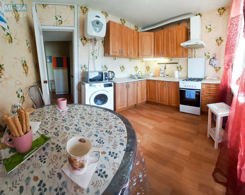 Оренда 1 кімнатної квартири, <a class="location-link" href="/kiev/" title="Недвижимость Київ">Київ</a>, <a class="location-link" href="/kiev/solomenskij/" title="Недвижимость Солом'янський район">Солом'янський р-н</a>, Генерала Тупикова ул., 14в (изображение 9)