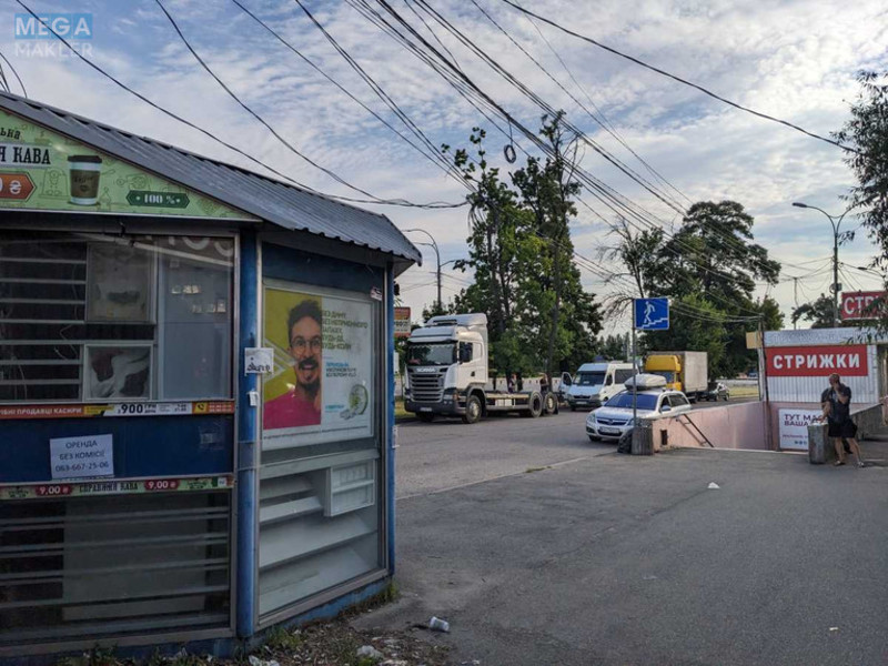 Оренда комерційної нерухомості, 6&nbsp;кв.м, под магазин, <a class="location-link" href="/kiev/" title="Недвижимость Київ">Київ</a>, <a class="location-link" href="/kiev/goloseevskij/" title="Недвижимость Голосіївський район">Голосіївський р-н</a>, Академіка Глушкова просп., 13 (изображение 2)
